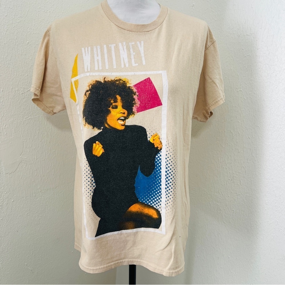 Whitney Women’s Medium “Where Do Broken Hearts Go” Graphic Beige T-Shirt